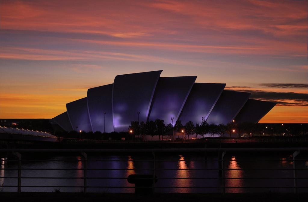 River Heights Glasgow Exteriör bild